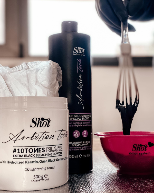 Shot_Ambiton_Tech_10tonów_czarny_rozjaśniacz_500g.png