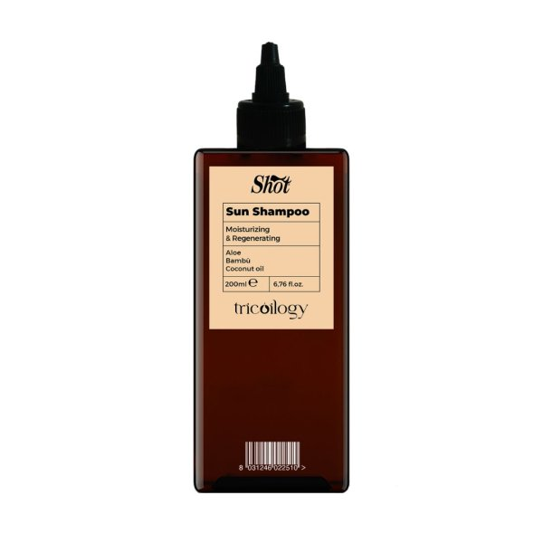 Shot Sun Shampoo Tricoilogy szampon 200ml specjalny szampon który eliminuje szkodliwe działanie słońca, soli i chloru na skórę i włosy, dostępny w hurtowni Klara Beauty.